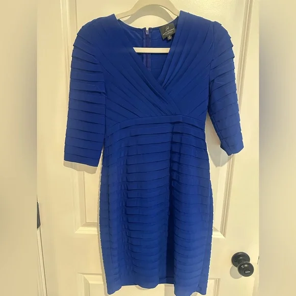 Cobalt blue long-sleeve fitted dress - Picture 1 of 3